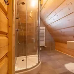 Willa Olsza Wood House & Mountain View & Sauna Apartment *