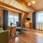 Olsza Wood House & Mountain View & Sauna Apartman *