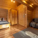 Apartman Olsza Wood House & Mountain View & Sauna
