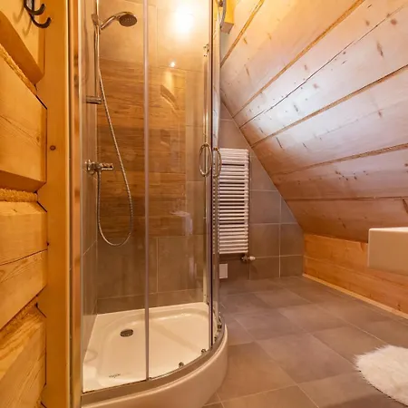 Olsza Wood House & Mountain View & Sauna Апартаменты *